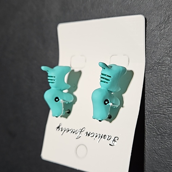 Blue 🎁 Dinosaur Chomp Earrings - Picture 1 of 6